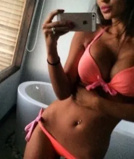 Анкета массажистки Ксюша - Фото 1, метро Бажовская, 24 года, №3544