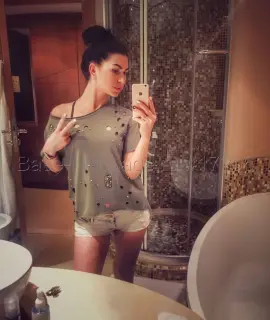 Анкета массажистки Кира - Фото 1, метро пл. 1905 года, 23 года, №536